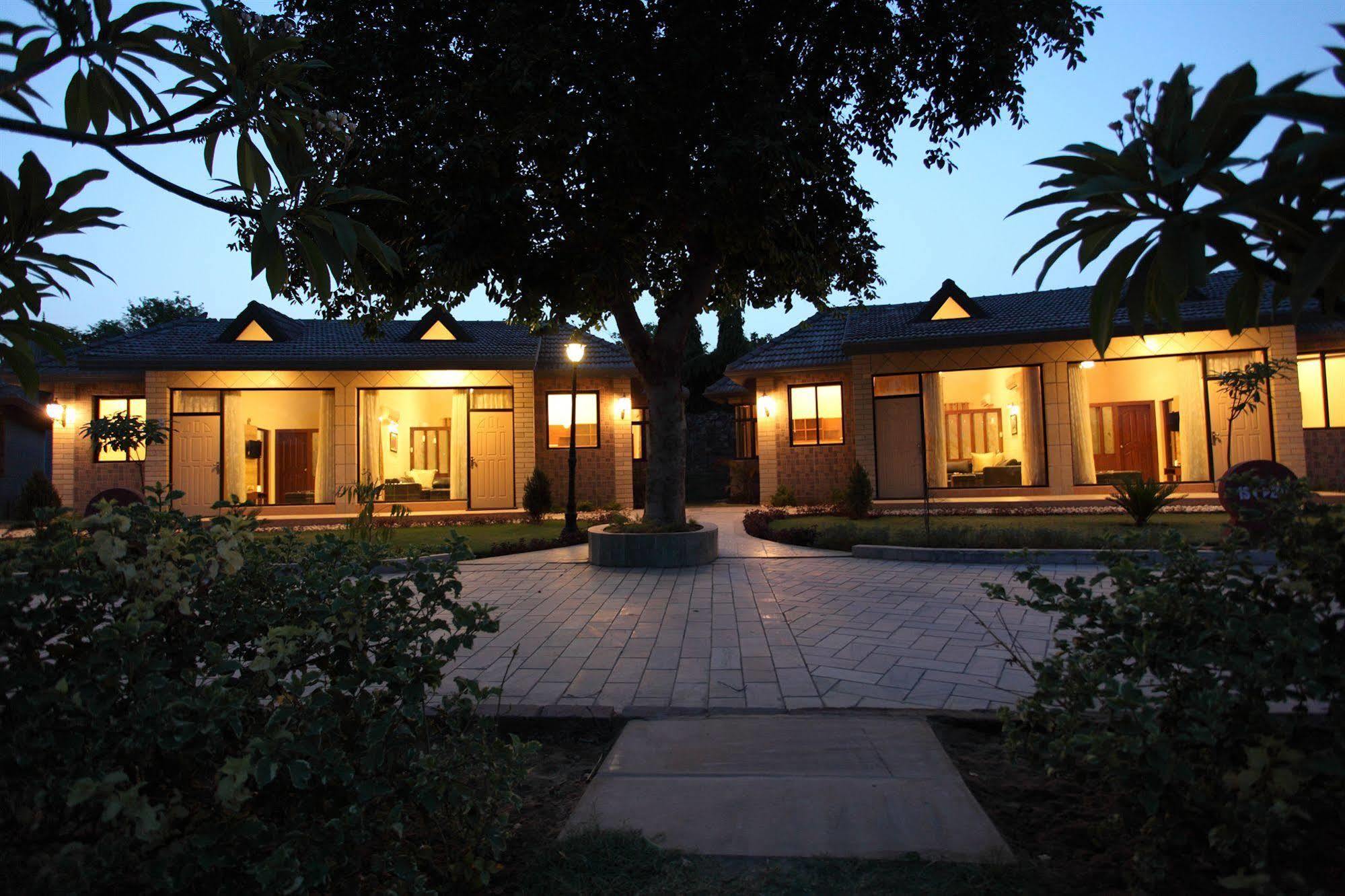 Shri Radha Brij Vasundhara Resort & Spa Govardhan Exterior photo