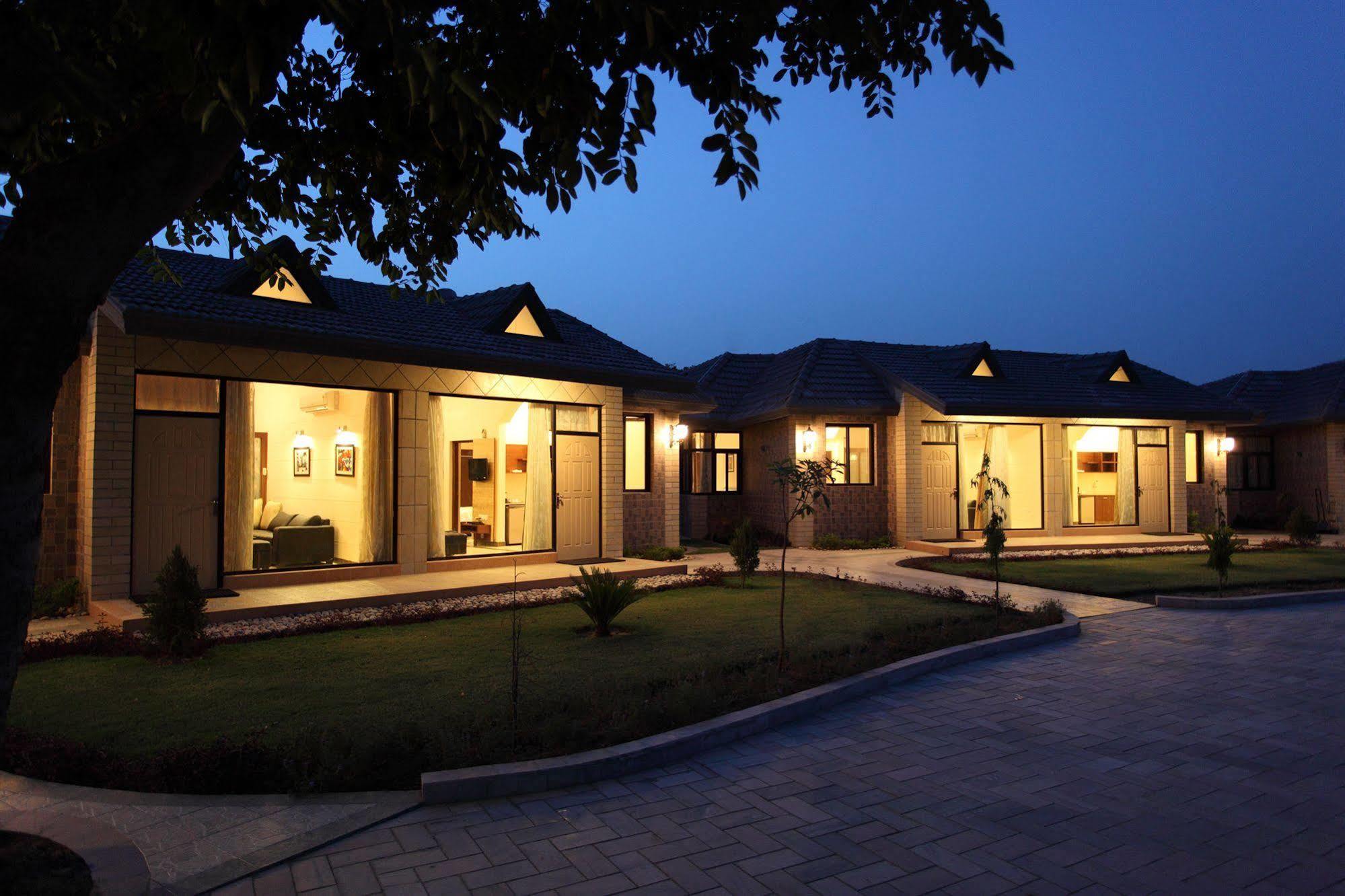 Shri Radha Brij Vasundhara Resort & Spa Govardhan Exterior photo