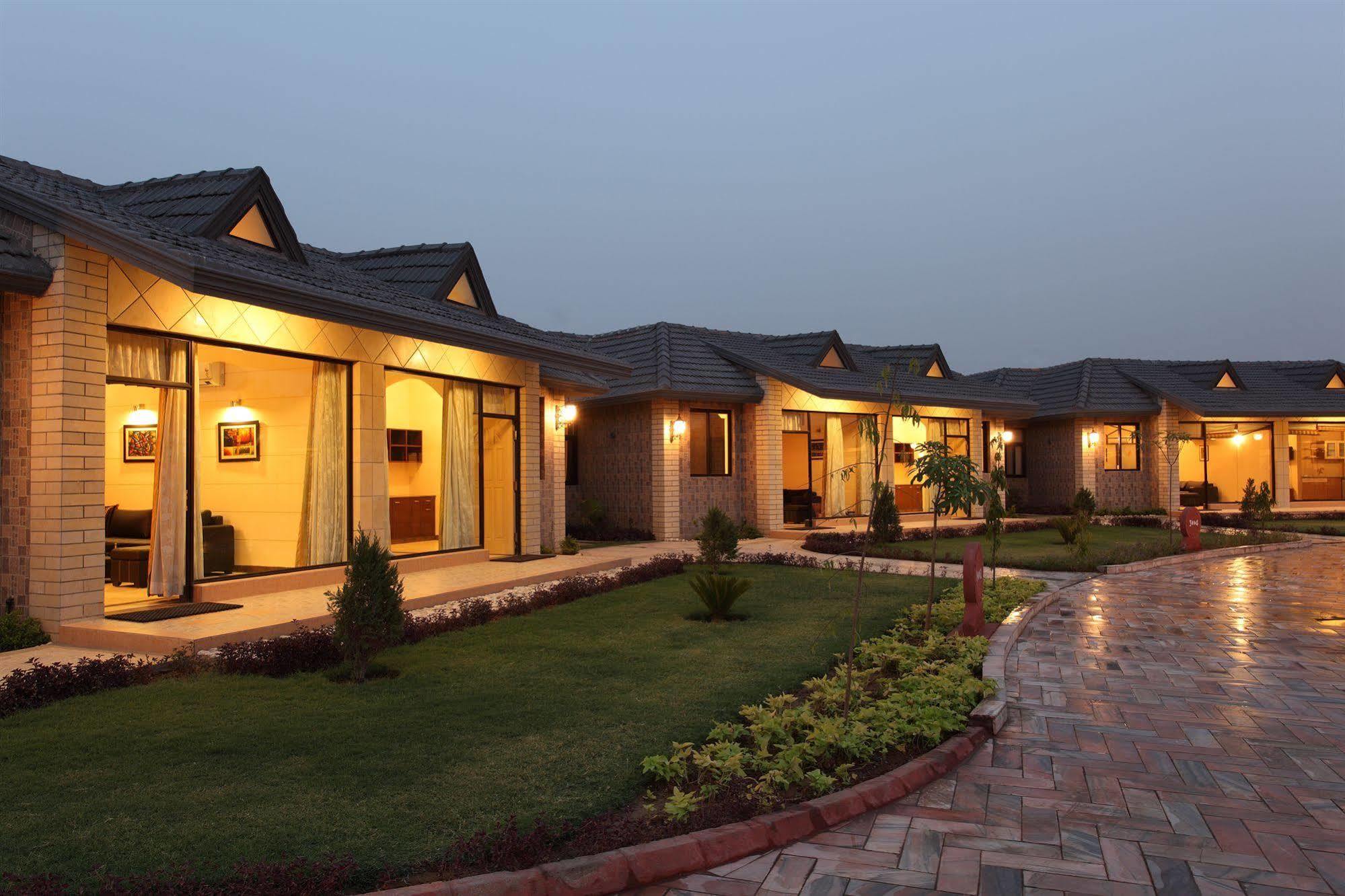 Shri Radha Brij Vasundhara Resort & Spa Govardhan Exterior photo