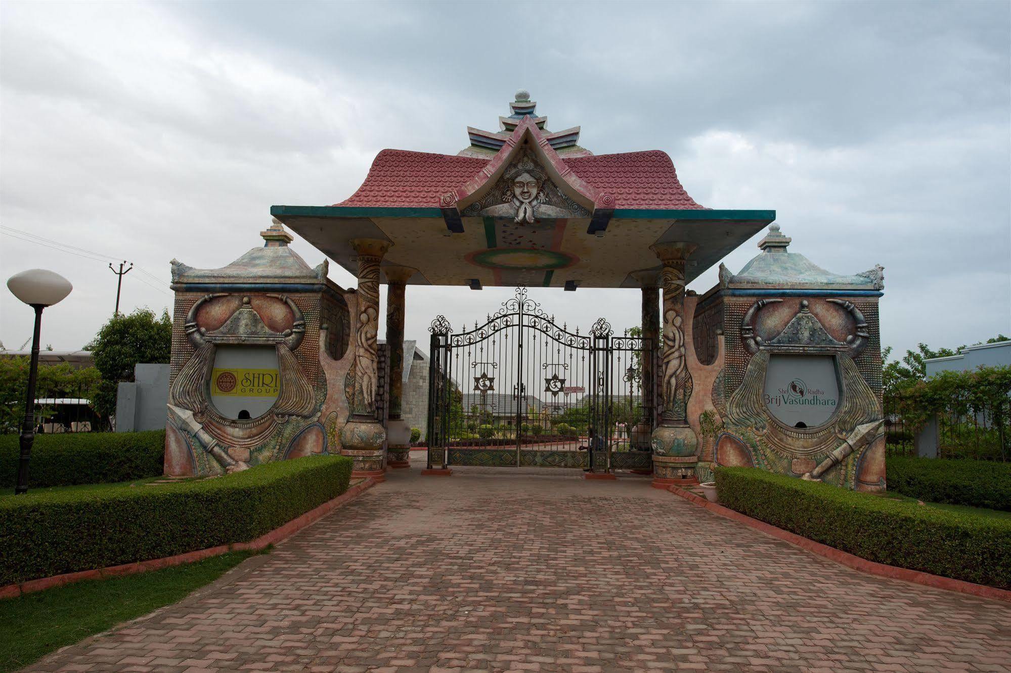 Shri Radha Brij Vasundhara Resort & Spa Govardhan Exterior photo