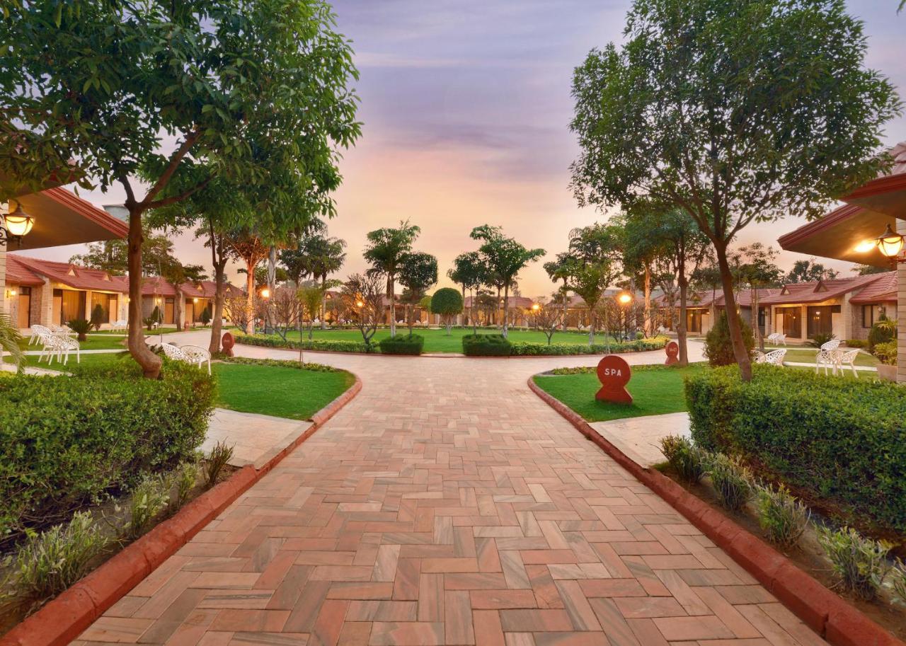 Shri Radha Brij Vasundhara Resort & Spa Govardhan Exterior photo